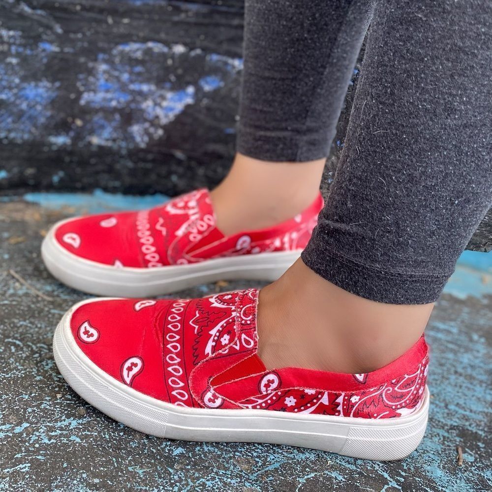 Red Bandana Print Tennis Sneakers - Picture 3 of 8